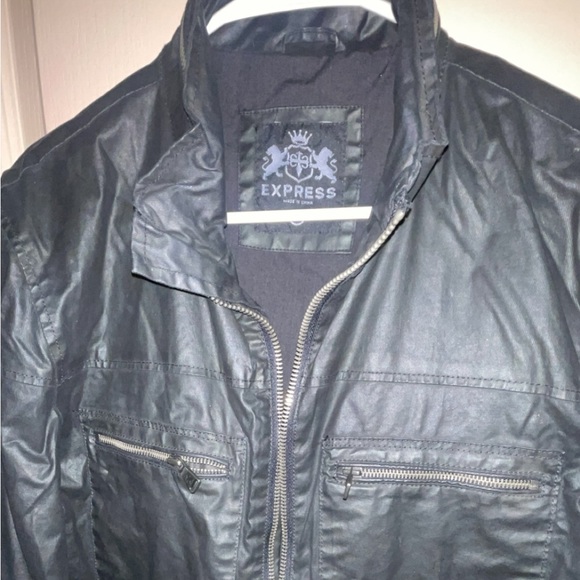 Black - Picture 6 of 6